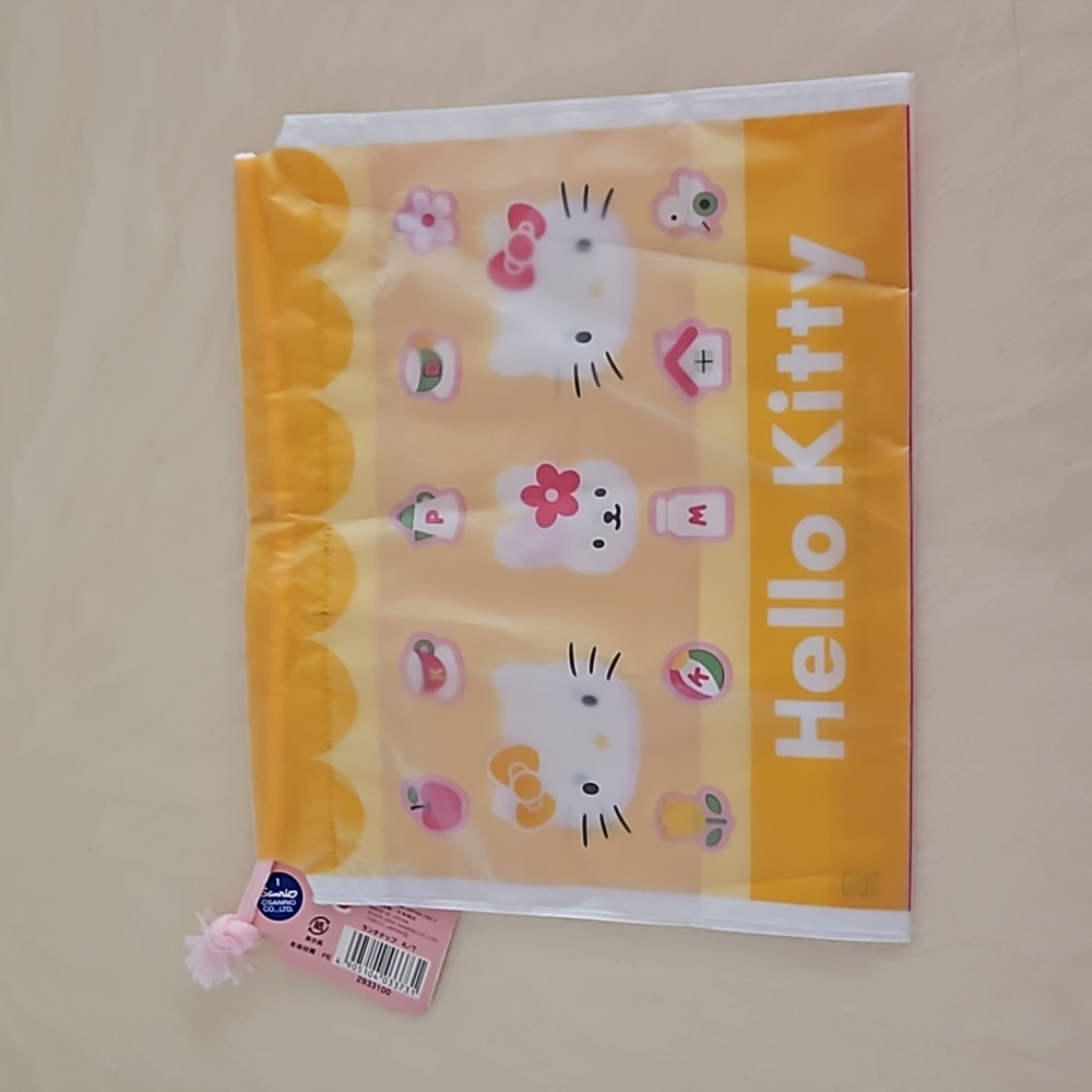 Hello Kitty items gift/bundle set - Picture 3 of 6